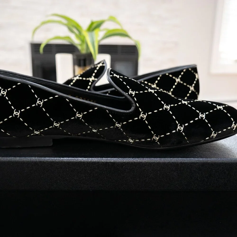 Chanel Black Velvet Diamond CC Patterned Moccasin Loafers | Size 8 | UK 38